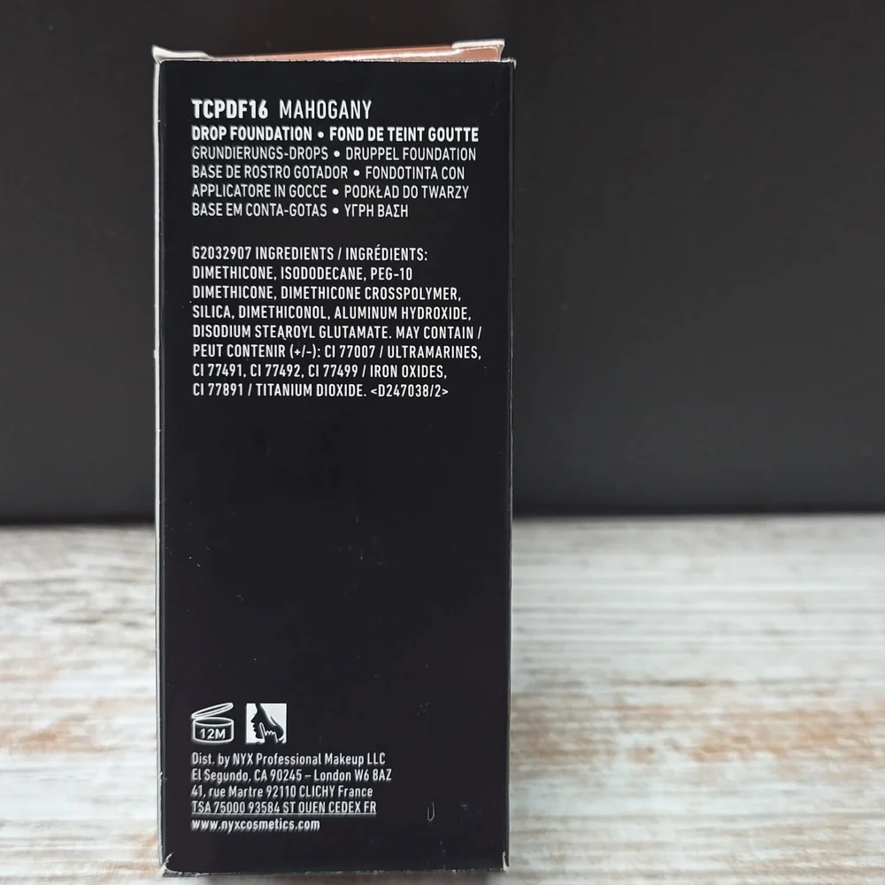 NYX Total Control Pro Foundation - Mahogany